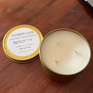 NWT Flores Lane Astoria 3 Wick Candle